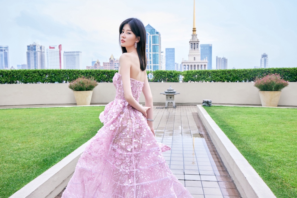 德百集团举办庆祝“三八妇女节”团建活动